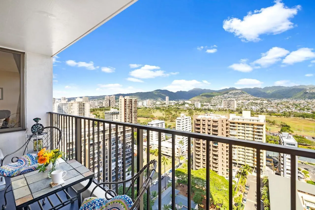 Mountain View Condo, Close To Beach With Free Parking Honolulu Apartment