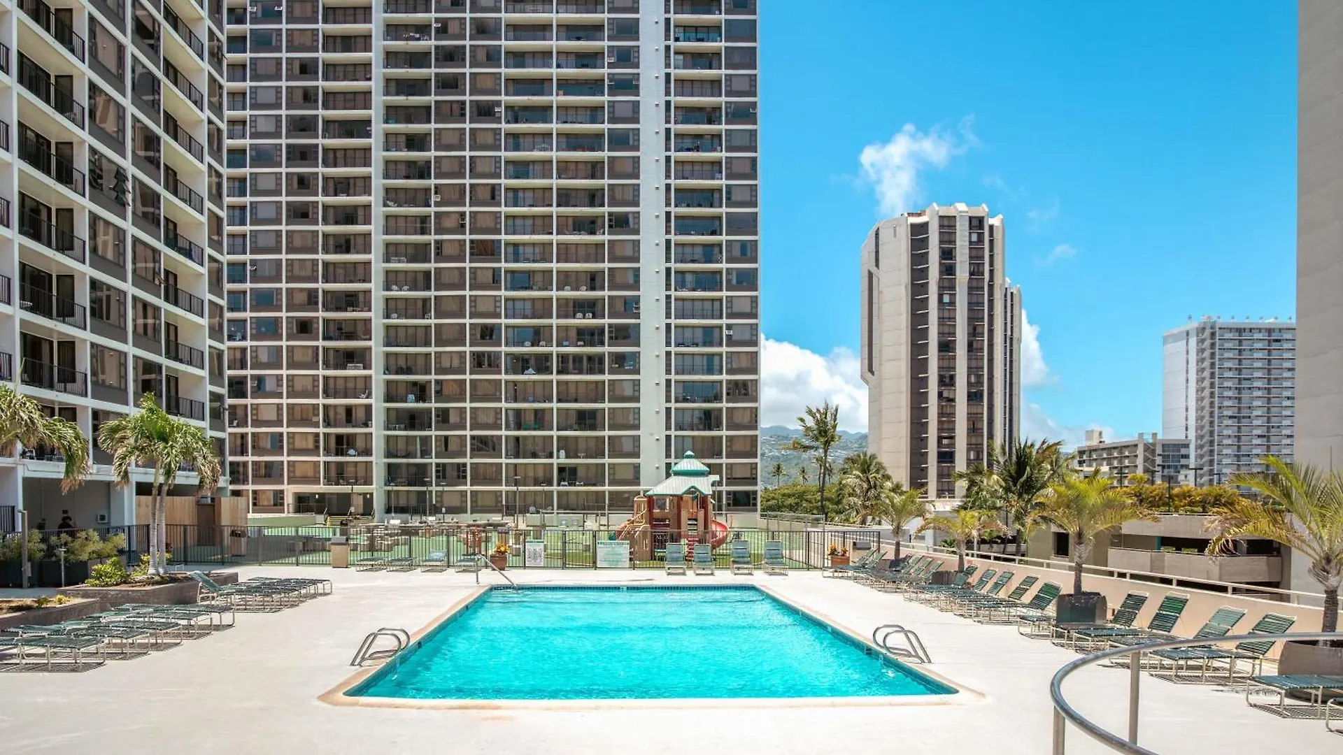 Mountain View Condo, Close To Beach With Free Parking Honolulu Apartment